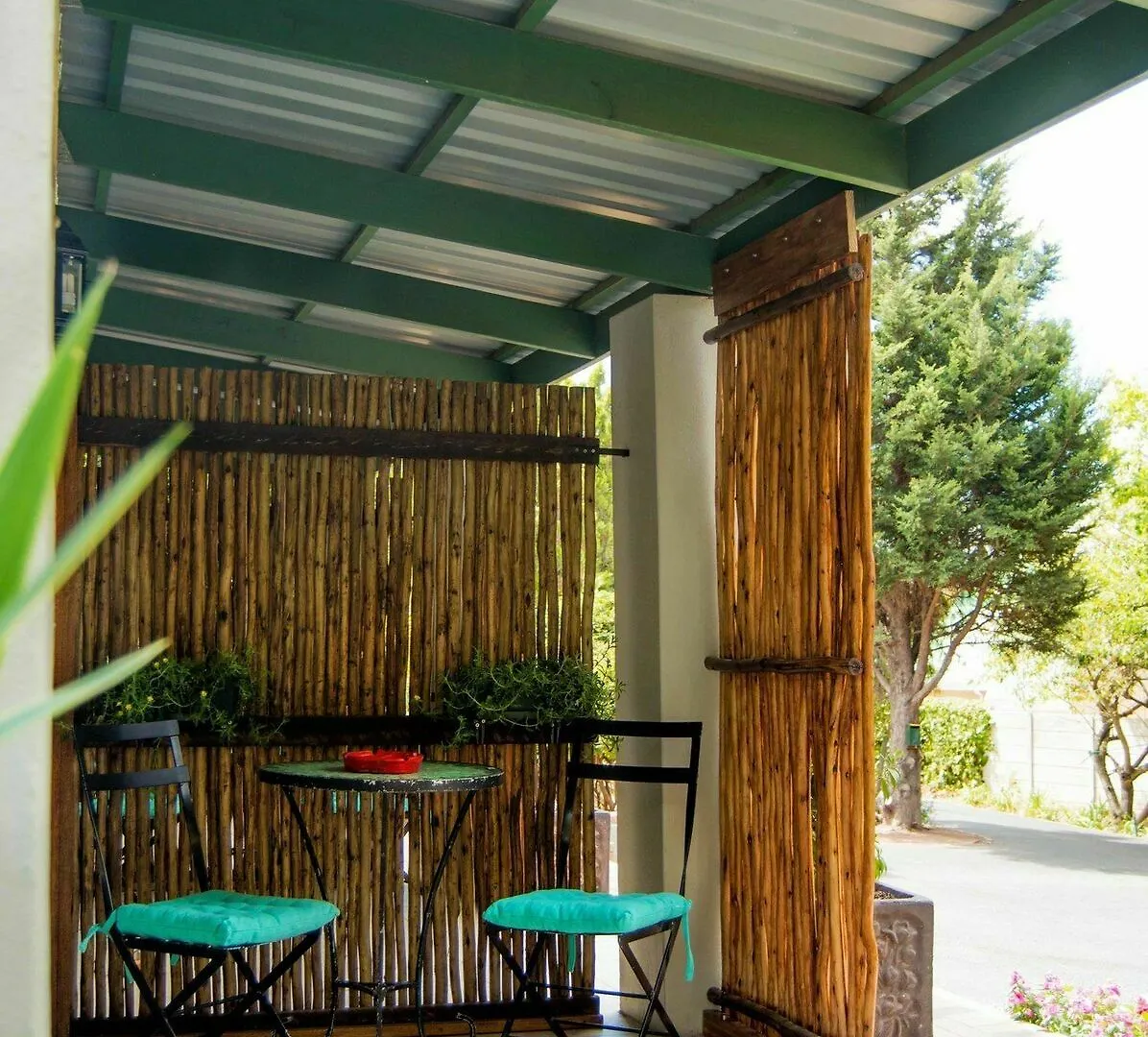 Vierlanden Garden Cottage ダーバンヴィル