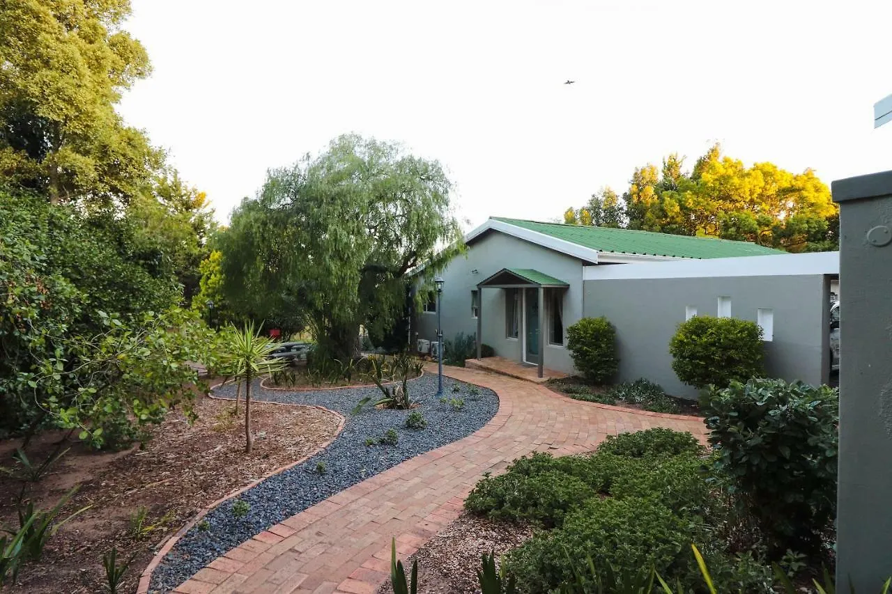 Vierlanden Garden Cottage ダーバンヴィル
