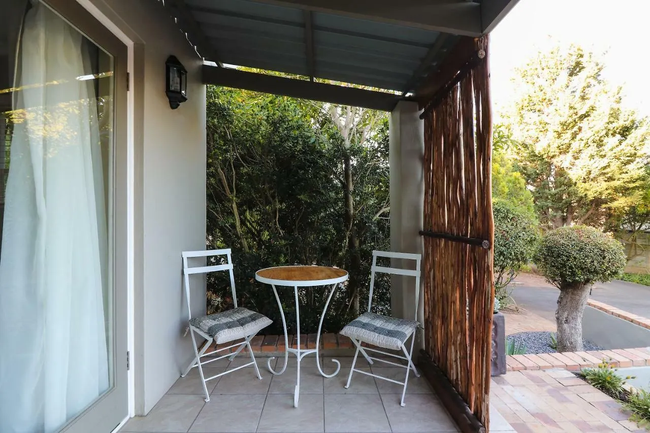アパート Vierlanden Garden Cottage ダーバンヴィル 南アフリカ
