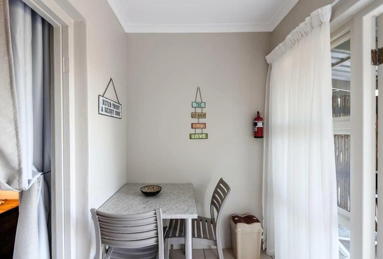 Vierlanden Garden Cottage ダーバンヴィル